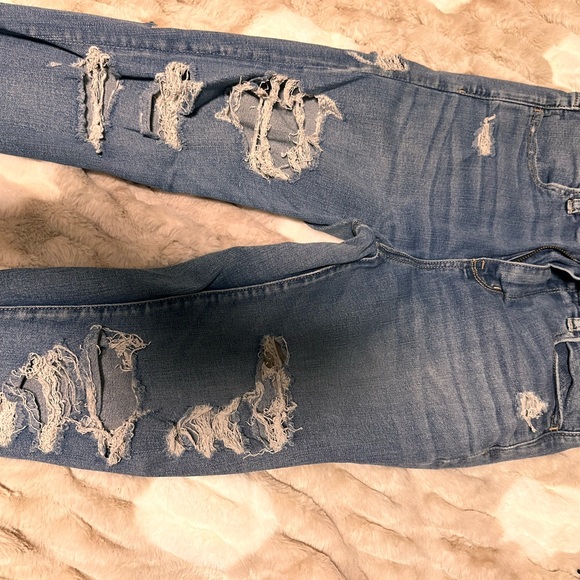 American Eagle Outfitters Light Blue High Rise Jeans - Picture 2 of 4